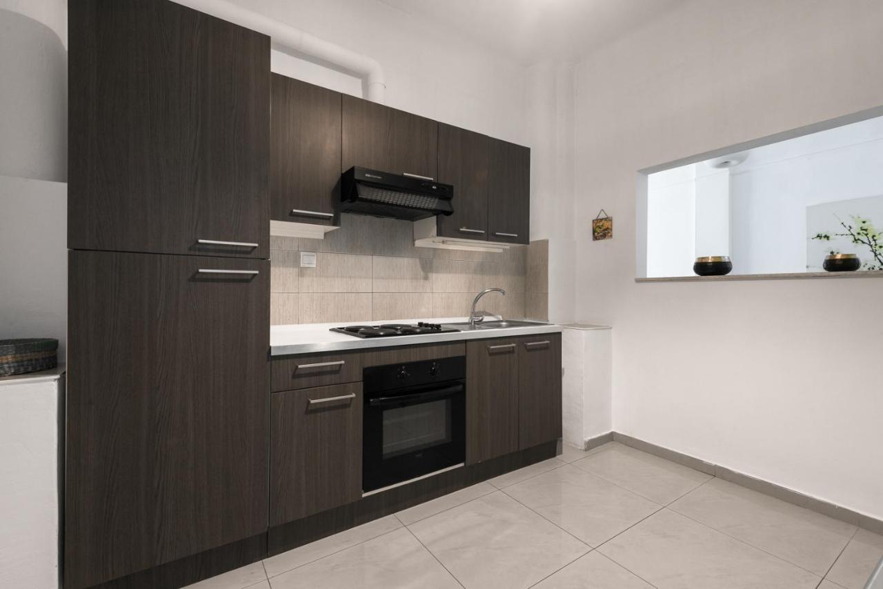 F & B Collection - Flat For 6 Appartement Thessaloniki Buitenkant foto
